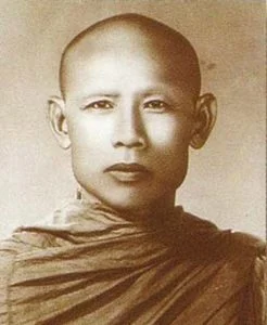 Luang Phor Lee Thai Amulets