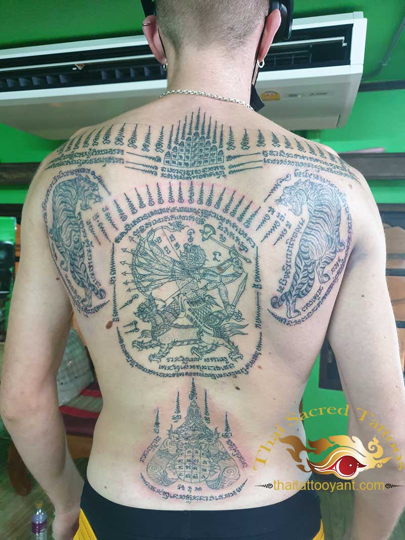 Thai Sak Yant Tattoo Ajarn Aut
