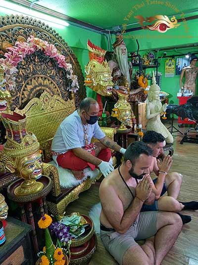Sak Thai blessing