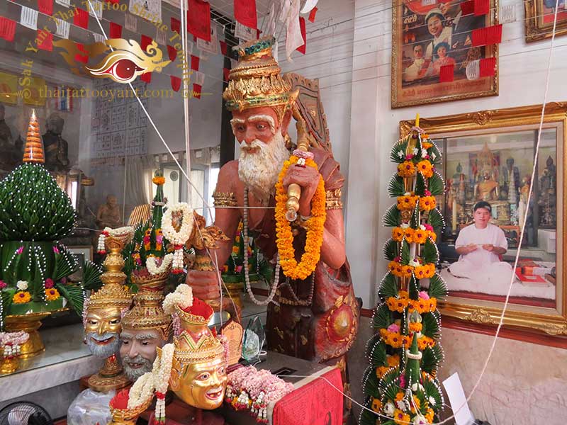 Ajarn Moo Ruesi and Ruesi Masks