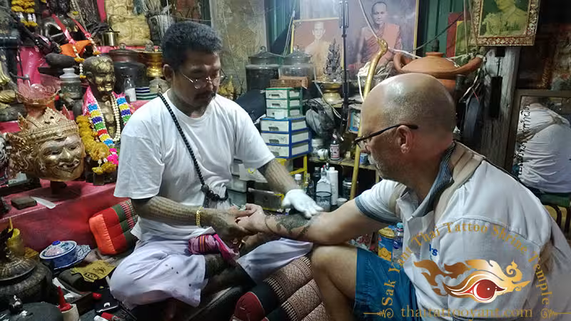 Ruesi Master Ajarn Fu