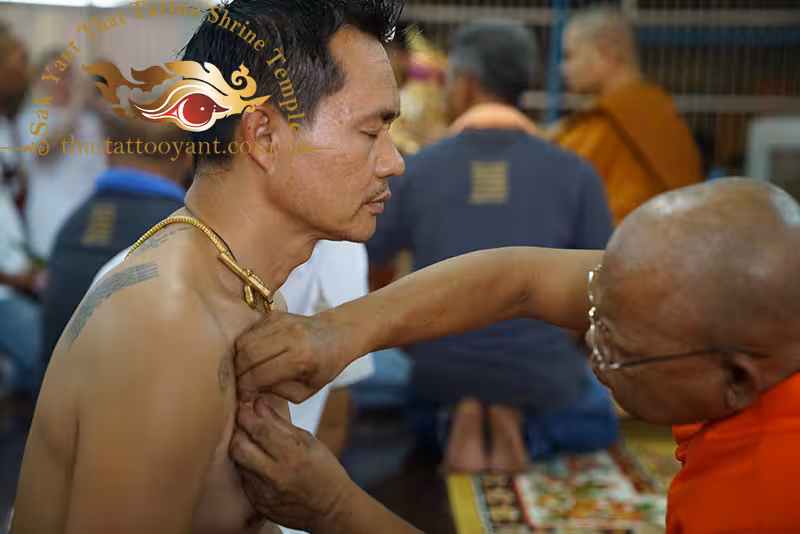 Wai Khru Golden Needles