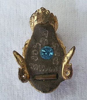 Ruesi Mask Amulet